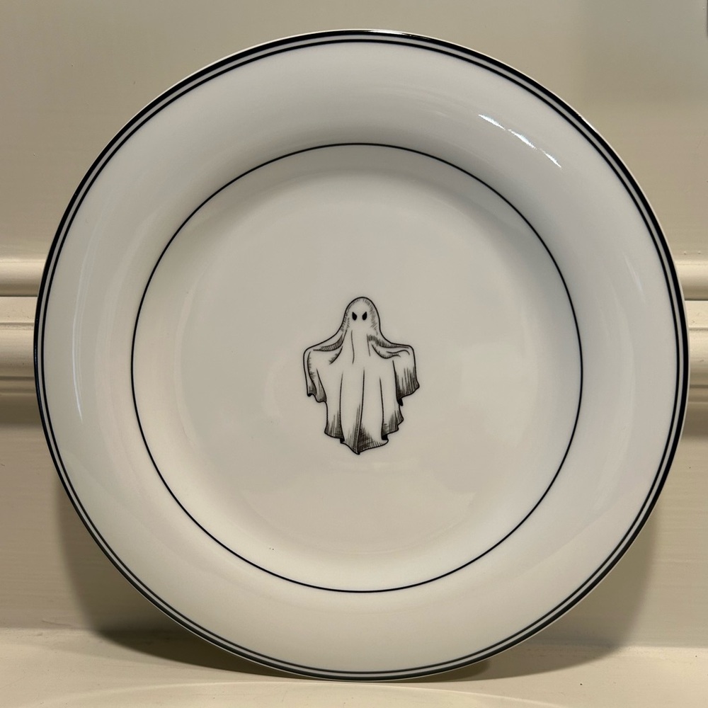 Grandinroad Halloween Icon Plates - Set of 4 - Picture 6 of 9